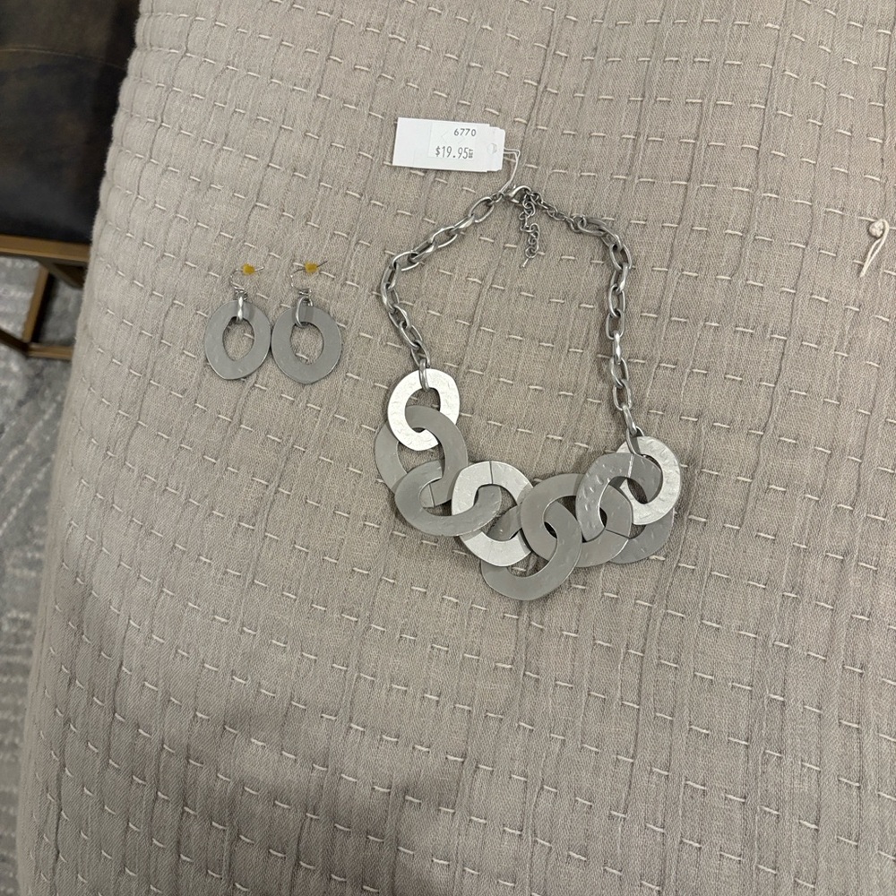 Silver Chain Link Necklace and Earring Set